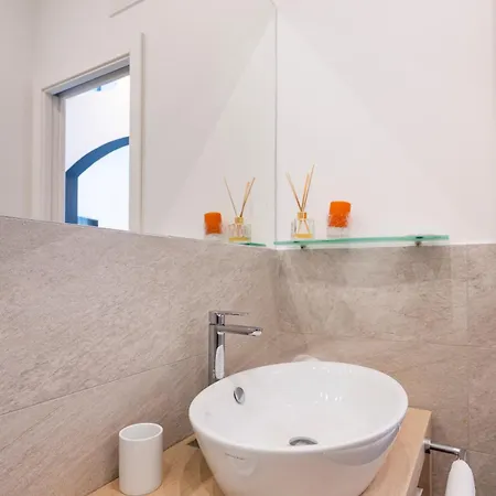 Aparthotel La Dimora Di Cornelia 4*