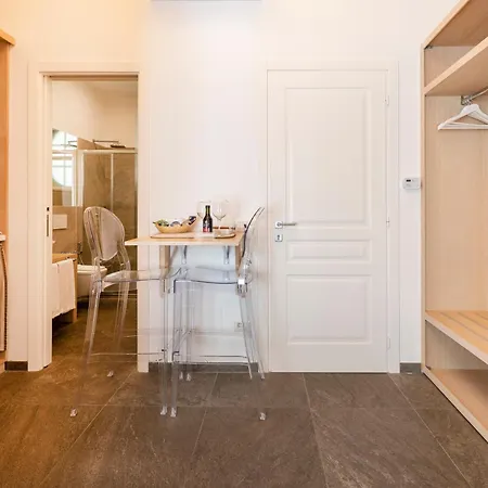 Aparthotel La Dimora Di Cornelia Sorrento