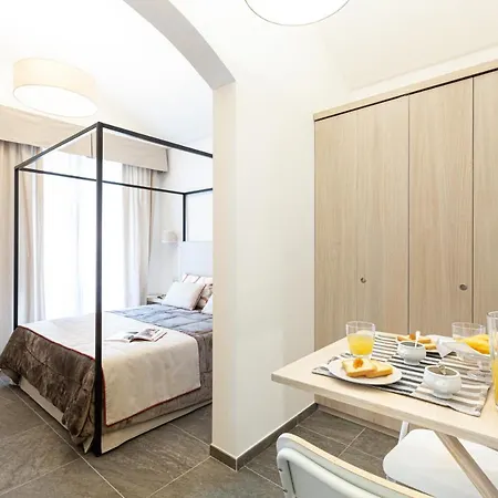 La Dimora Di Cornelia Aparthotel