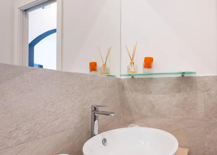 Aparthotel La Dimora Di Cornelia 4*