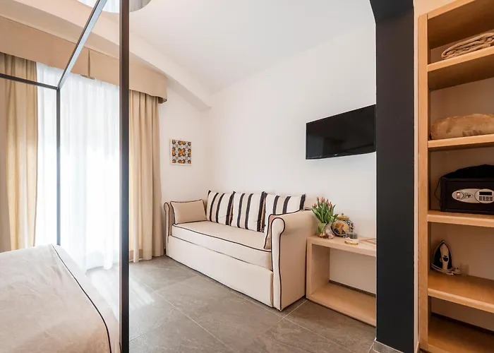 La Dimora Di Cornelia Aparthotel Sorrento