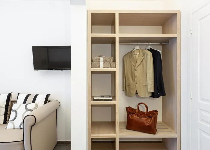 Aparthotel La Dimora Di Cornelia